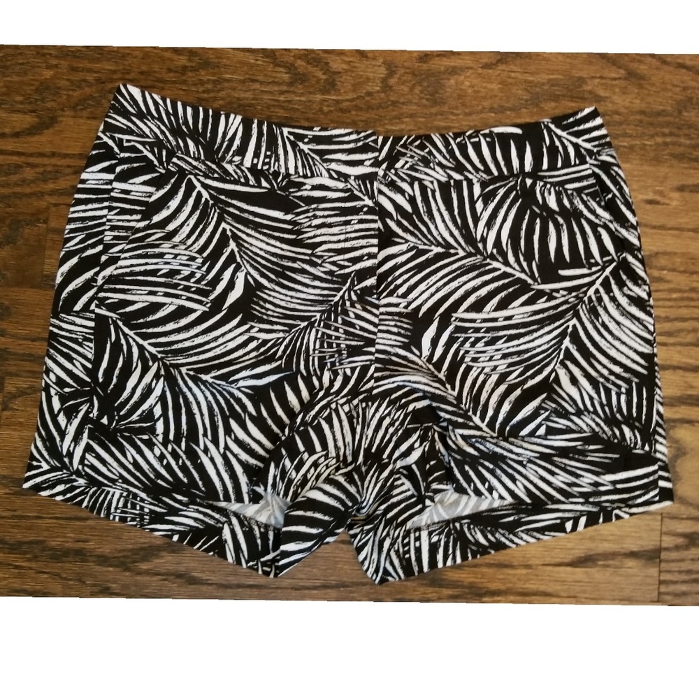 Black and white tropical linen shorts